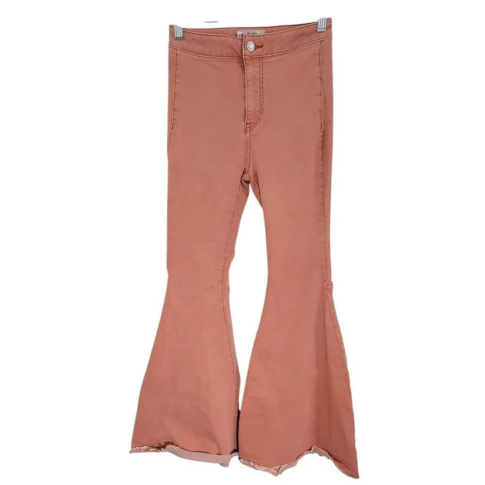Free People Women's Pink Float‎ On Flared Leg Denim Jeans Raw Hem Size W25